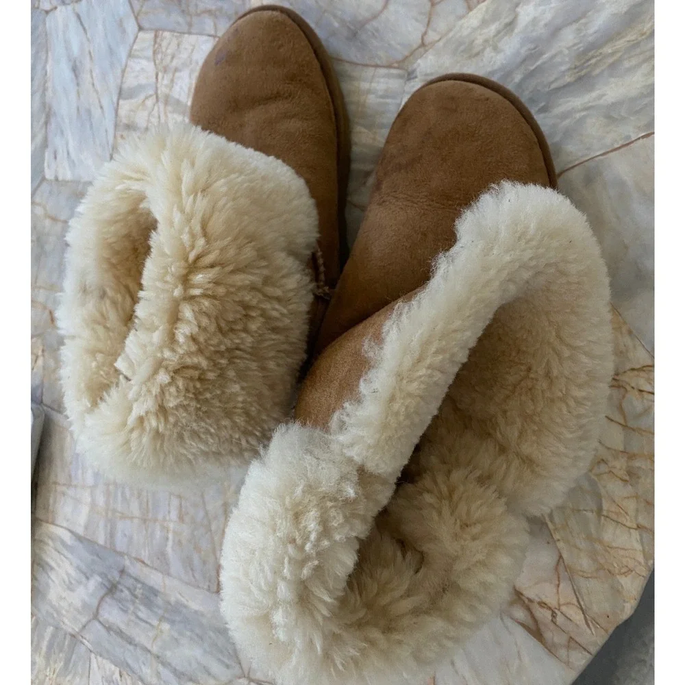 UGG Australia Bailey Button Chestnut Suede Shearling Boots Women Sz 8
